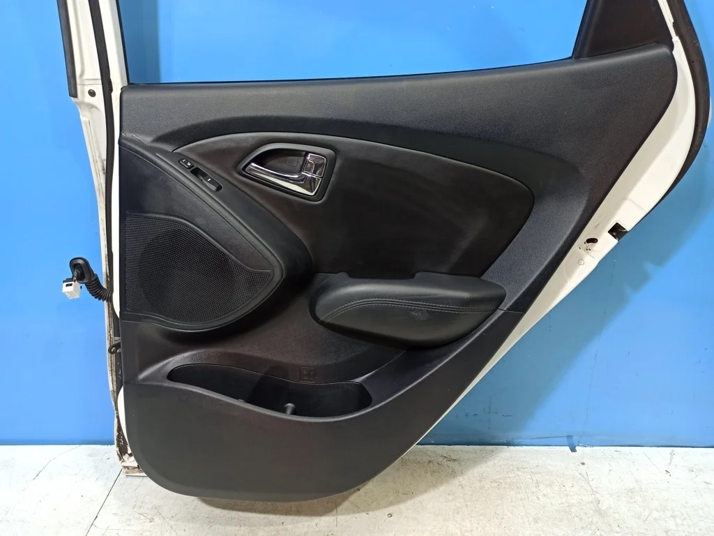 обшивка двери Hyundai IX35 1 2010-2013 14.11.2011
