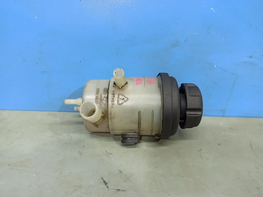 бачок гидроусилителя Kia Sorento 1 BL 2006-2009 Рестайлинг 20.06.2006