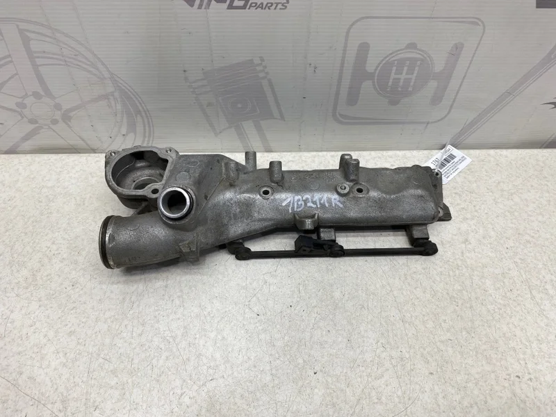 Впускной коллектор правый Mercedes-benz ML 2006 W164