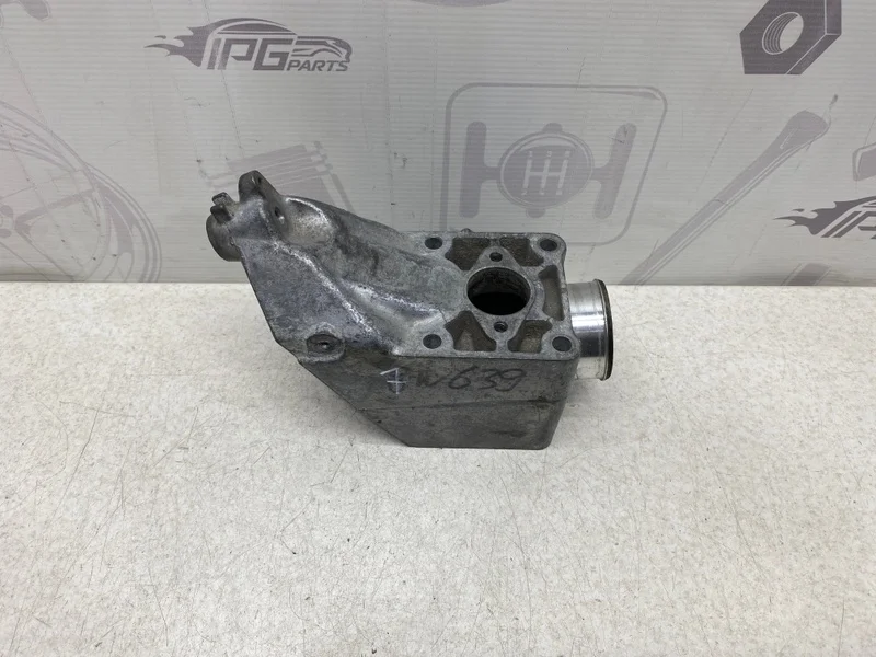 Кронштейн двигателя левый Mercedes-benz Vito 2006 W639