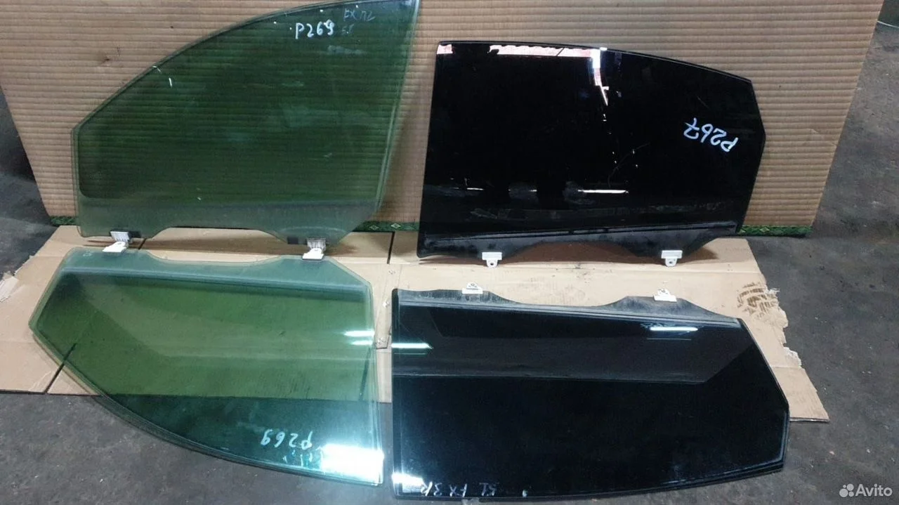 Стекло двери Инфинити FX37 FX35 S51 QX70