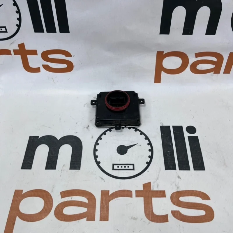 Блок управления фарой Audi Q3 2014 8U