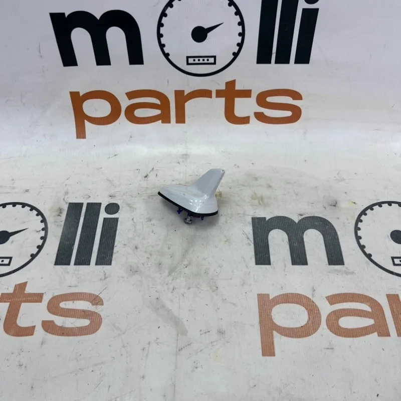 Антенна Audi Q3 2014 8U