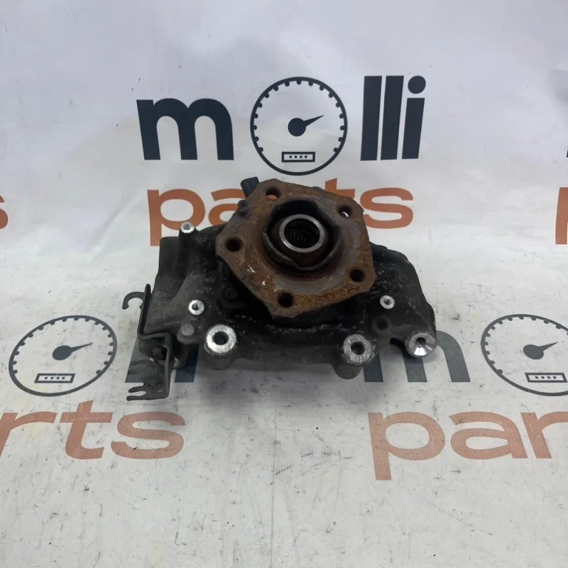 Кулак поворотный Audi Q7 2016 4M