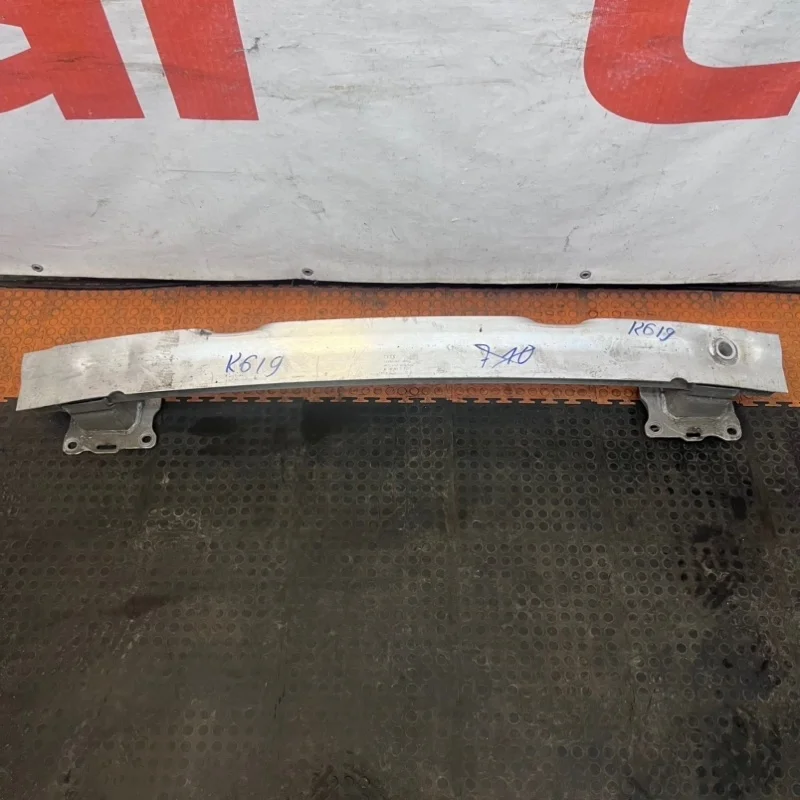 Усилитель бампера Audi A6 2022 C8