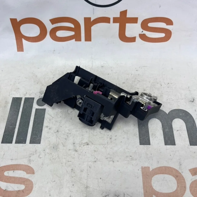 Клемма аккумулятора Audi A6 2022 C8