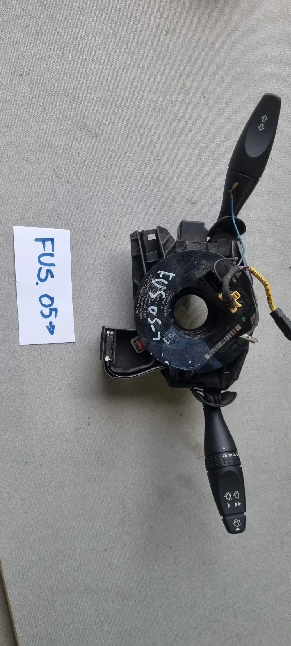 Переключатель подрулевой Ford Fusion 2002-2012