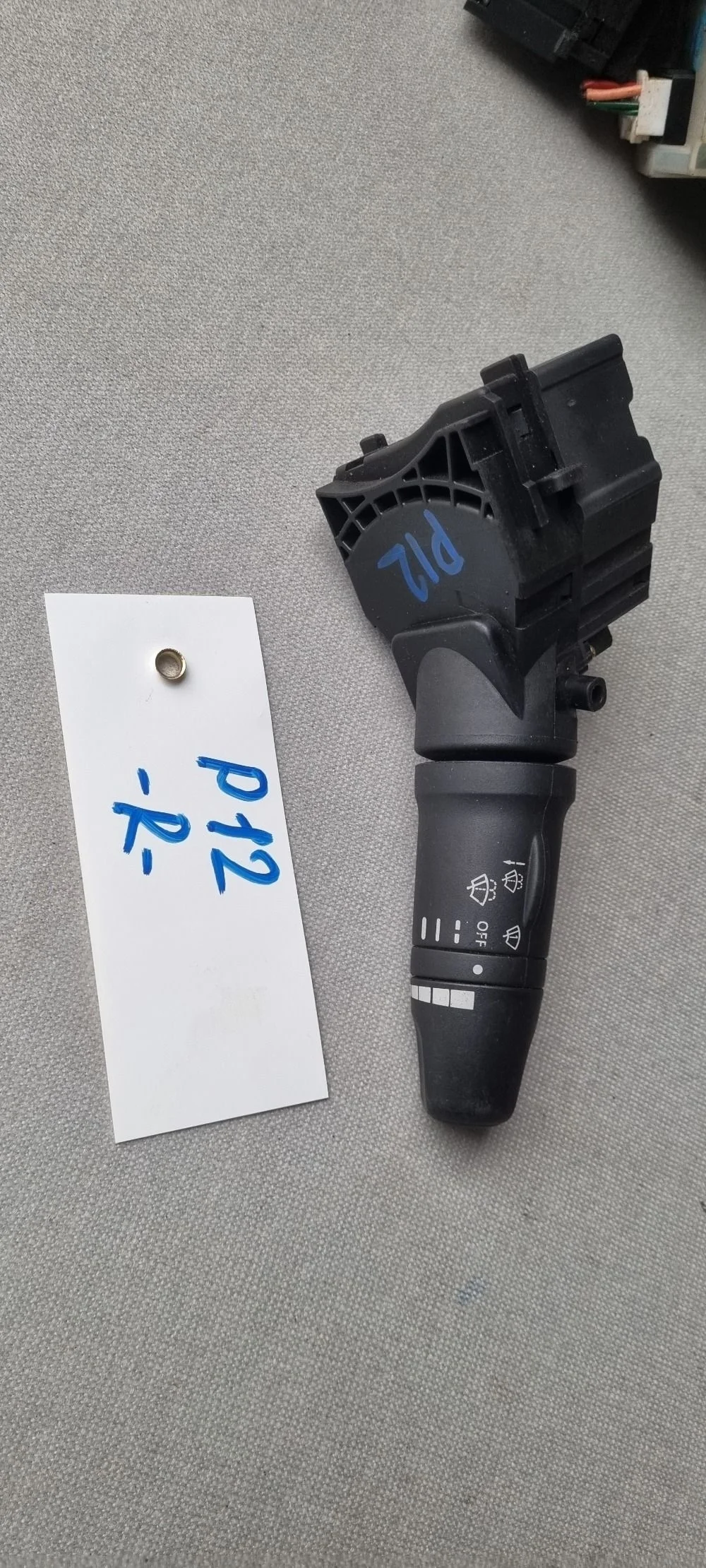 Переключатель стеклоочистителей Nissan Primera P12