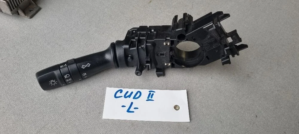 Переключатель поворотов подрулевой для Kia Ceed 2