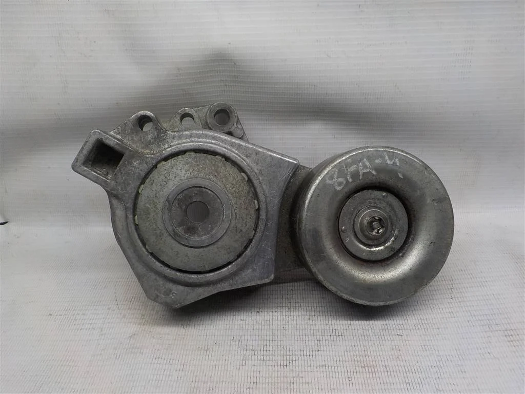 Натяжитель ремня Mitsubishi Pajero III (1999—2003)