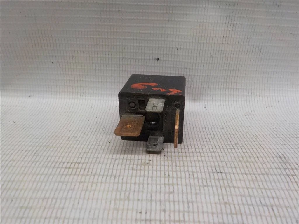 Реле Mitsubishi Lancer IX (2000—2007)