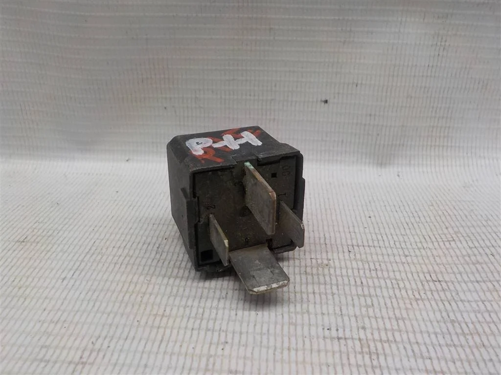Реле Nissan Primera P11 (1995—2000)