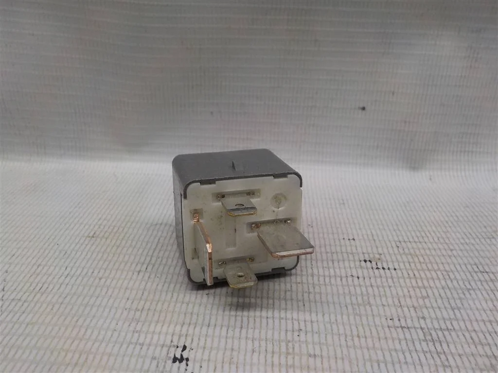 Реле Toyota RAV4 III (2005—2010)