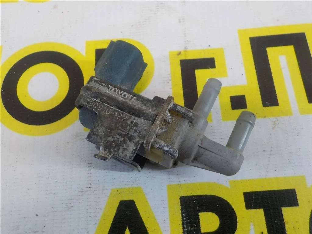 Клапан электромагнитный Toyota Camry XV30 (2001—2006)