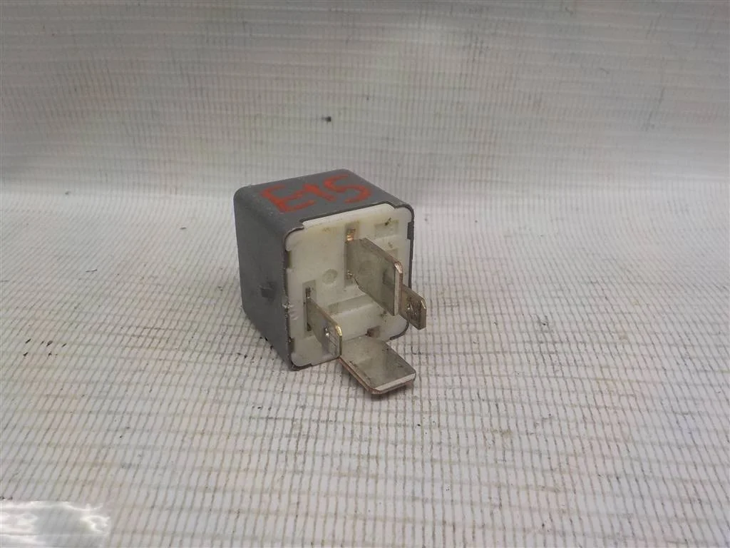 Реле Toyota Corolla X (2006—2010)