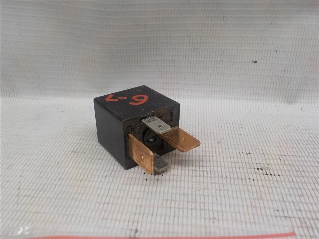 Реле Mitsubishi Lancer IX (2000—2007)