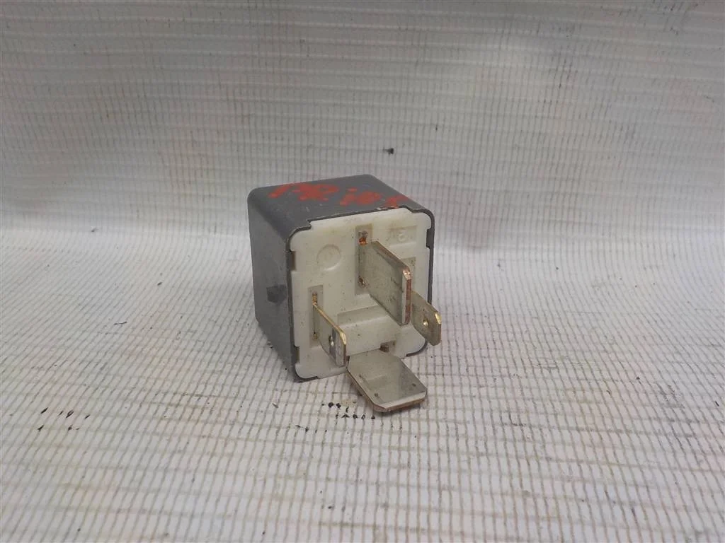 Реле Toyota RAV4 III (2005—2010)