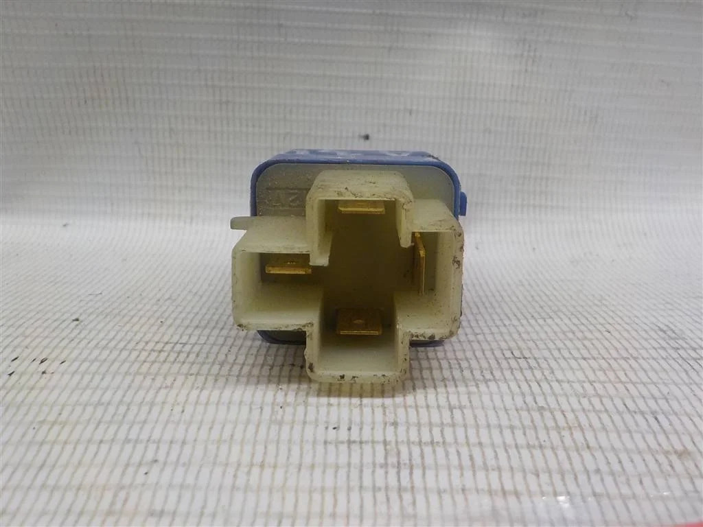 Реле Nissan X-Trail I (2000—2007)