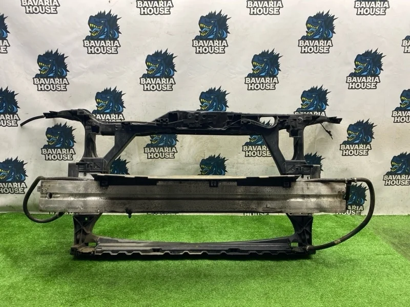 Панель передняя (телевизор) Audi Q5 2010 8R0805594B 8R CDN