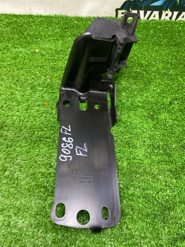 Кронштейн радиатора левый BMW X1 2013 51647117811 E84 N20B20A