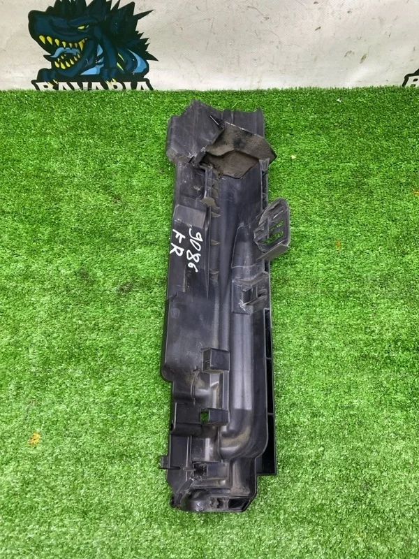 Кронштейн радиатора правый BMW X1 2013 17107524914 E84 N20B20A