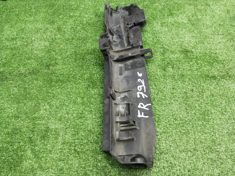 Кронштейн радиатора правый BMW 1 2008 17107524914 E87 N52B30AF