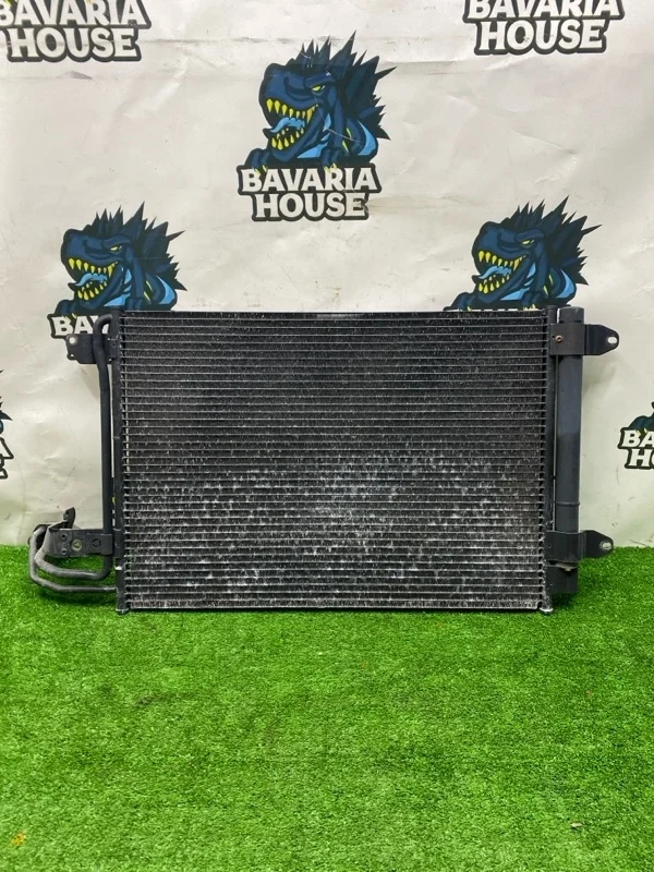 Радиатор кондиционера Audi A3 2009 1K0820411AK 8P CCZ