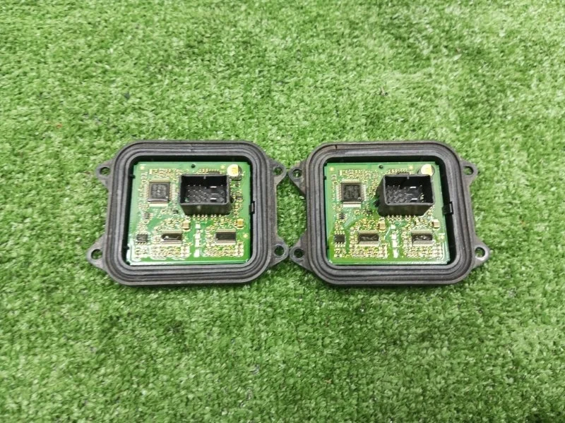 Блок управления фарой BMW 3 2011 63117182396 E90 N53B30A