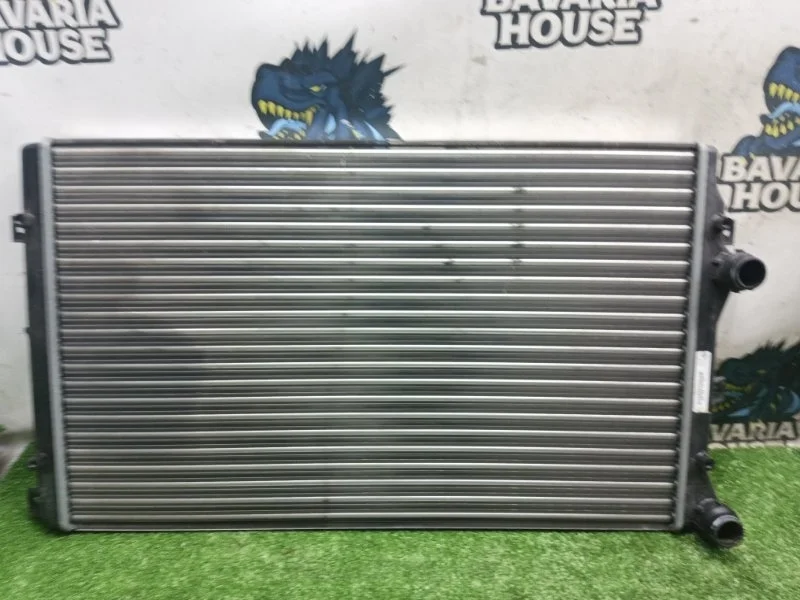 Радиатор основной Volkswagen Passat 2011 1K0121253BB B7 CAXA