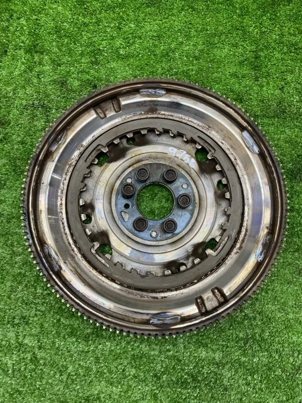 Маховик Volkswagen Passat 2011 03F105266 B7 CAXA