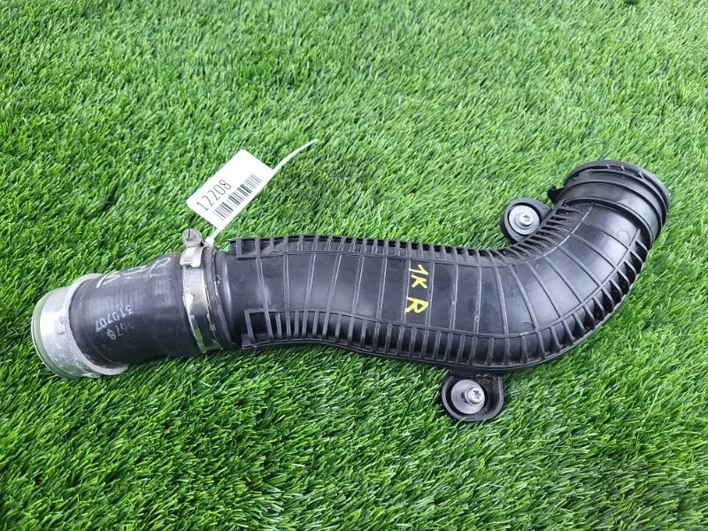 Патрубок интеркулера Audi A3 2011 1K0145840R 8P CAX 1.4T