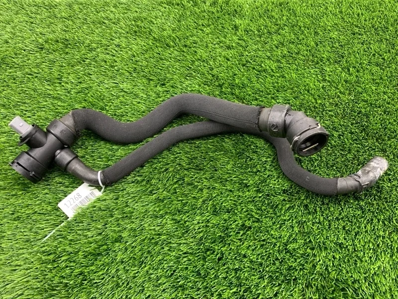 Патрубок радиатора Audi A4 2004 8E0121049 B6 AMB 1.8T