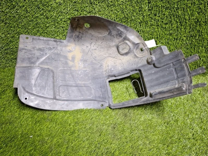 Подкрылок Opel Zafira B 13129628 L75 Z22YH, передний правый