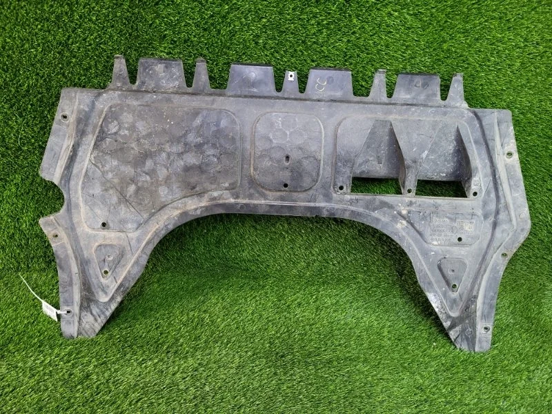 Защита двигателя Volkswagen Passat 2011 3C8825235 B7 CAX 1.4T