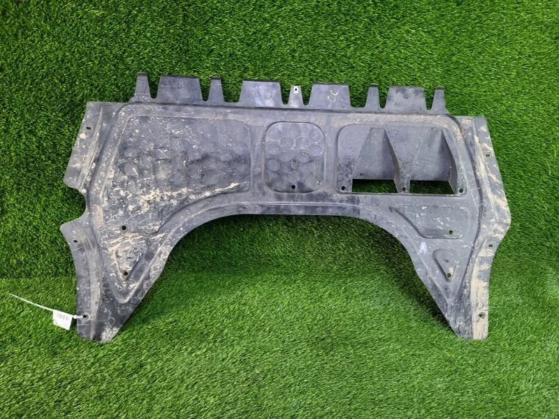 Защита двигателя Volkswagen Passat 2011 3C8825235 B7 CAX 1.4T