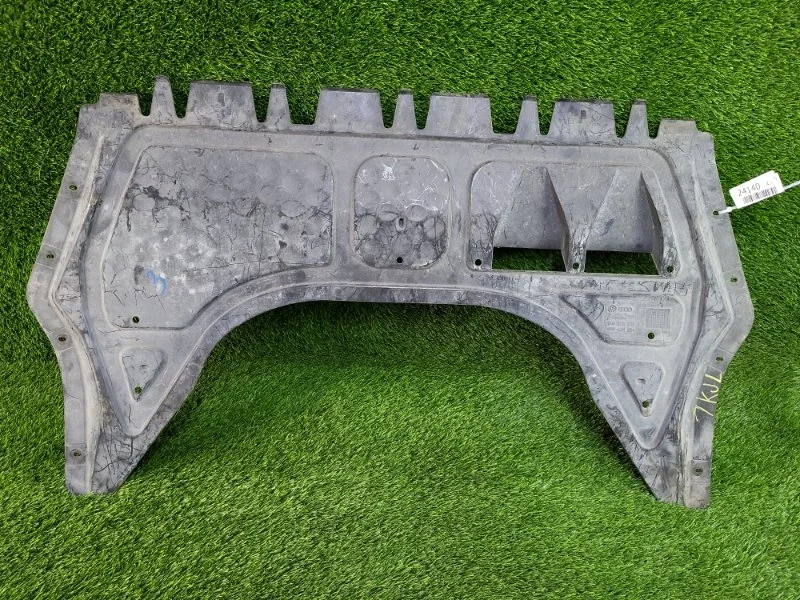 Защита двигателя Volkswagen Golf 5 2006 1K0825237J 1K BVY 2.0