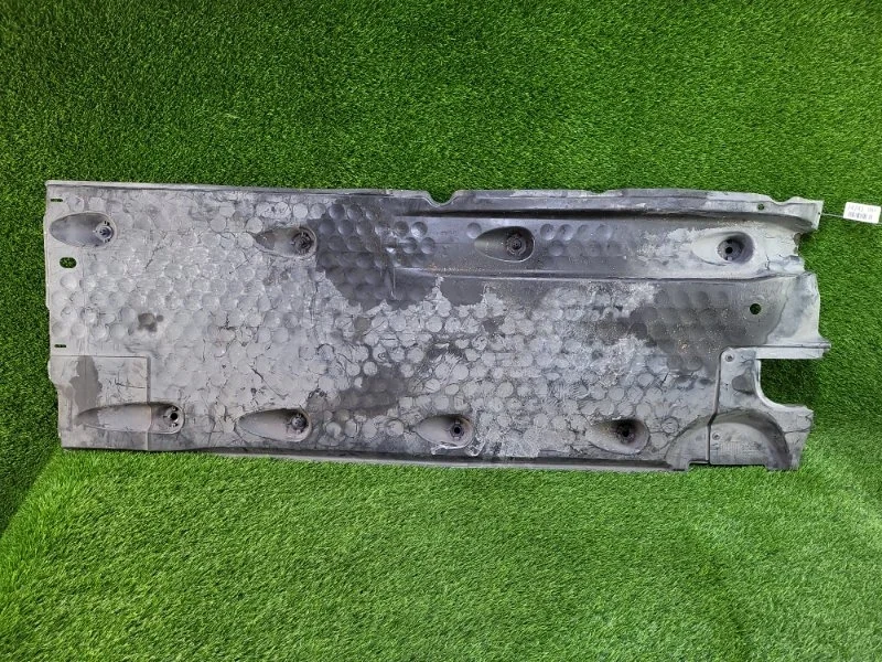 Защита днища Volkswagen Tiguan 2012 5N0825201B 5N CCZ 2.0T