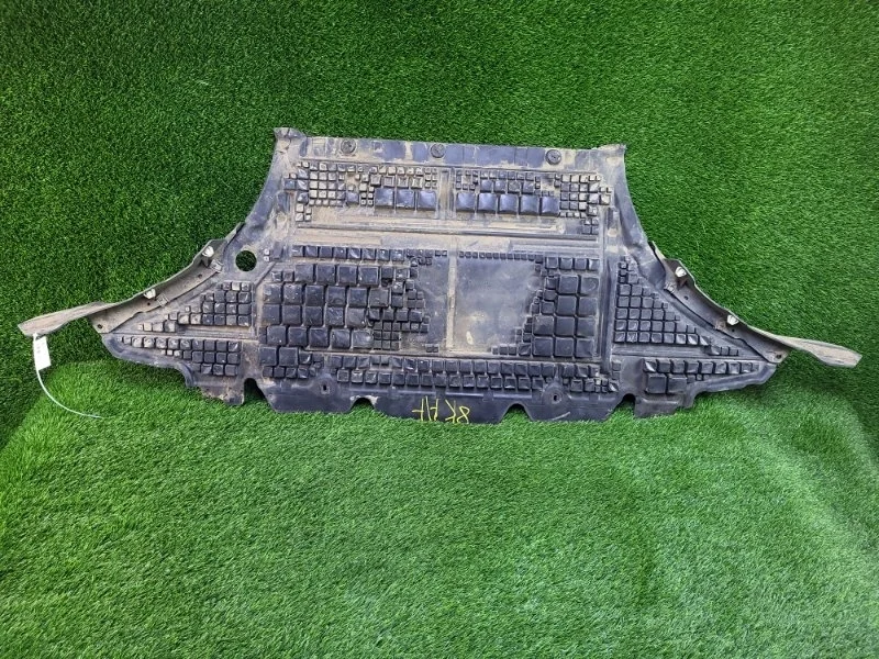 Защита двигателя Audi A4 2013 8K0863821AF B8 CDN 2.0T