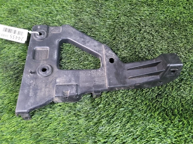 Кронштейн крепления бампера Audi A6 2010 4F0807227 C6 CAJ 3.0, передний левый