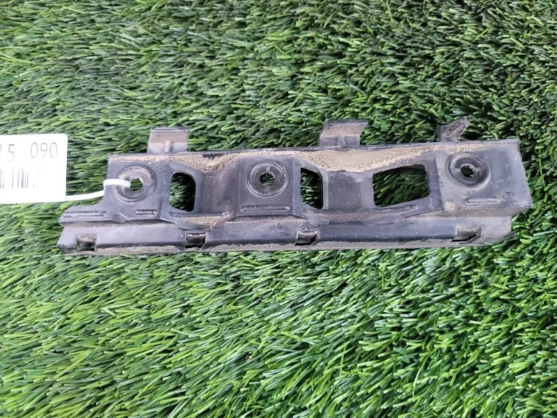 Кронштейн крепления бампера Volkswagen Passat 2008 3C0807184 B6 BZB 1.8T, передний правый