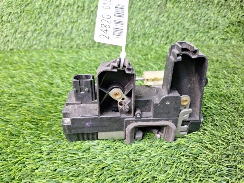 Замок двери Opel Vectra C 2003 24447345 L68 Z22SE, задний левый