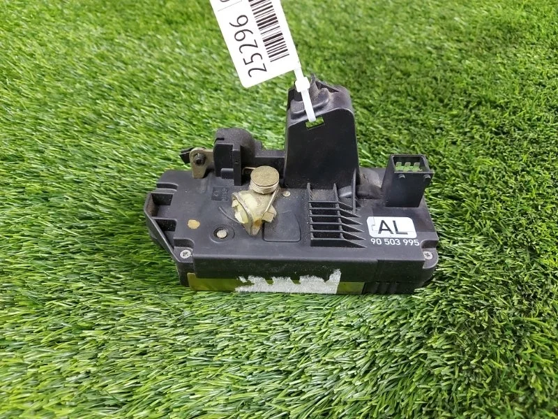 Замок двери Opel Vectra B 1998 90503995 F69 X18XE, задний левый