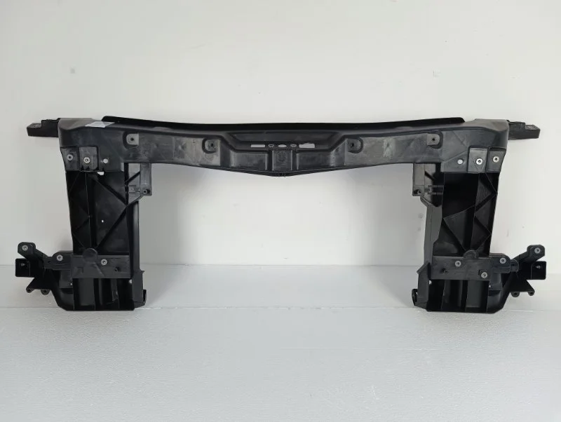 Передняя панель Volkswagen Crafter