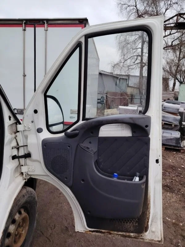 Дверь передняя правая Fiat Ducato 244