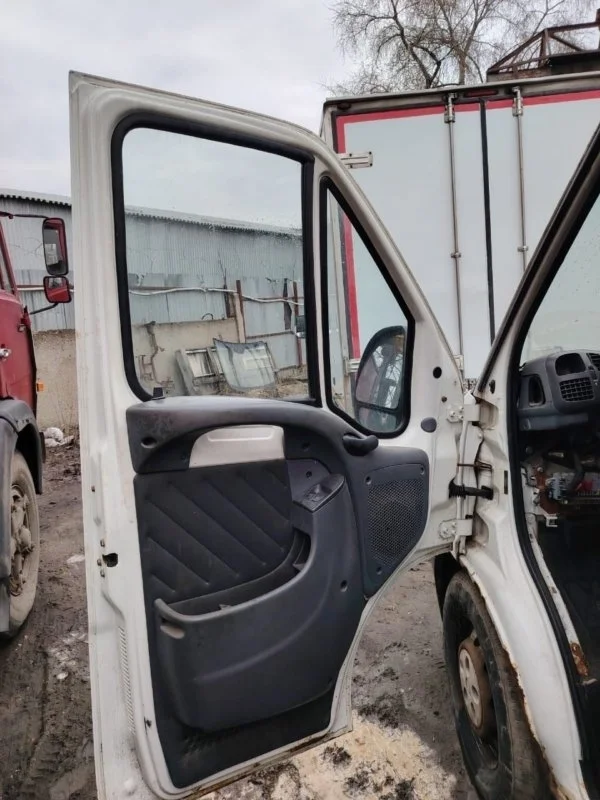 Дверь передняя левая Fiat Ducato 244