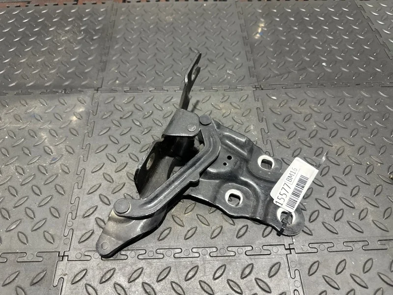 Петля капота BMW F25