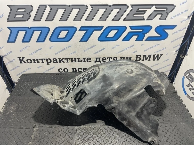Подкрылок BMW 51717213642 F25 N55B30A, передний правый