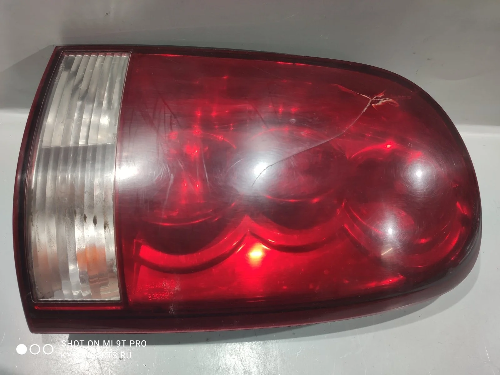 Фонарь SsangYong Rexton 2003 Y200