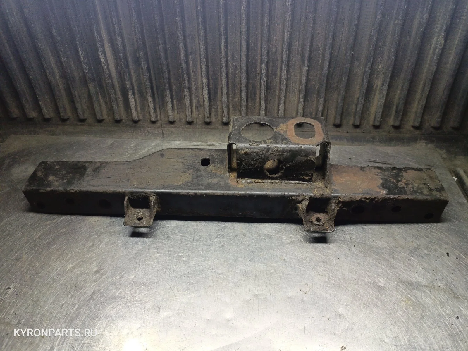 Поперечина рамы SsangYong Rexton 2003 Y200