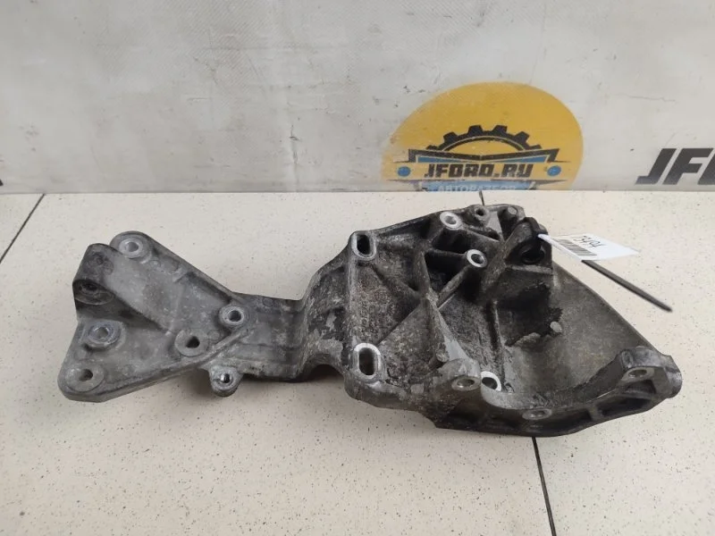 Кронштейн компрессора кондиционера Volvo V70 2010 BW69